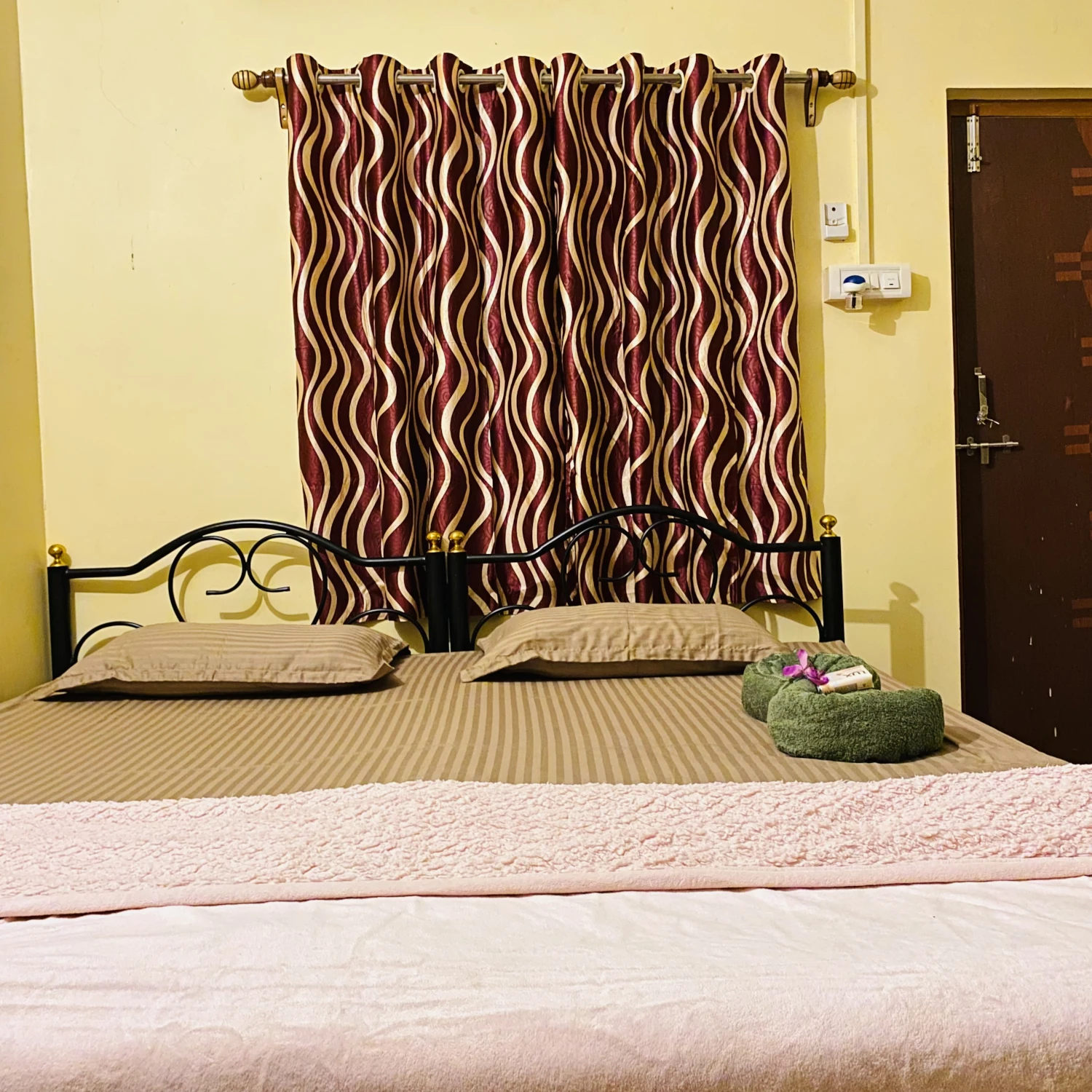 Deluxestudio_gallery_1_1500x1500