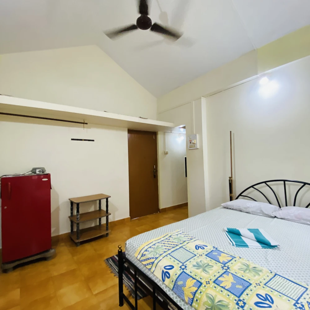 Standard_room_gallery_4_1000x1000