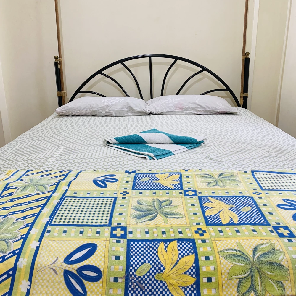 Standard_room_gallery_5_1000x1000